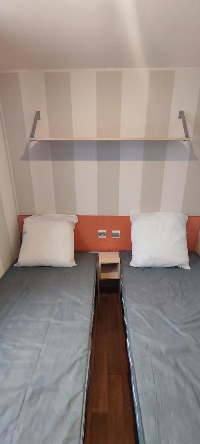 לה רוק-ד'אנטרון Mobil Home 6 Places מראה חיצוני תמונה